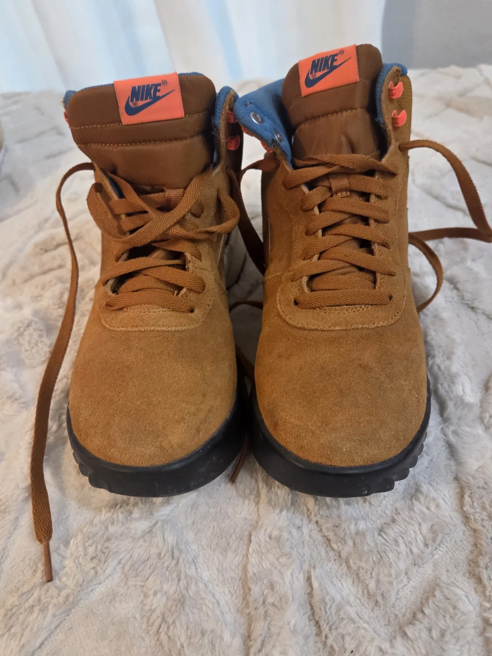 Nike Hoodland Men's Size 10 Light British‎ Bone Black CU1585-200 Boots